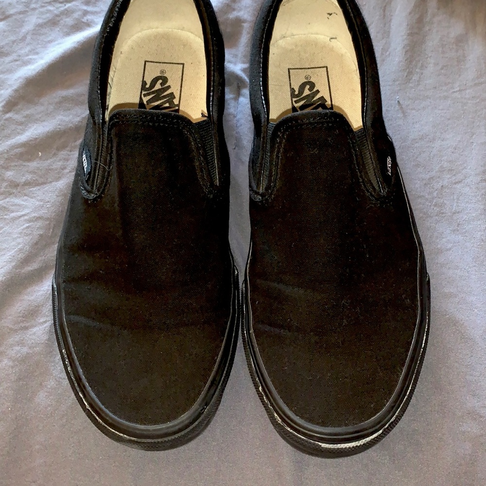 Barely worn black vans men size 7 women’s size 8.5